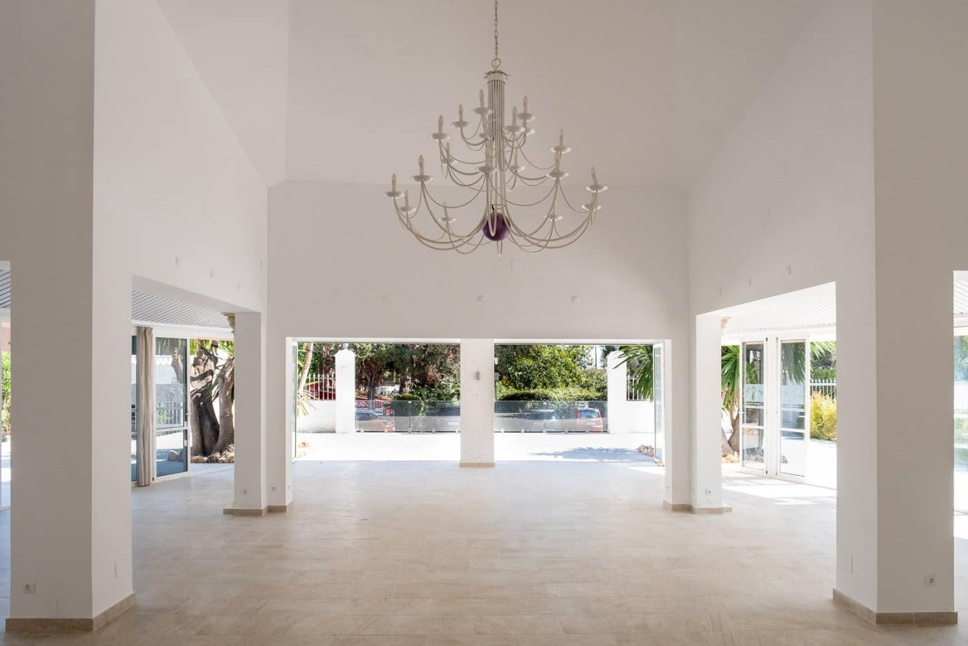 Virksomhed til salg i El Paraiso - € 1.195.000 (Ref: 9046237)