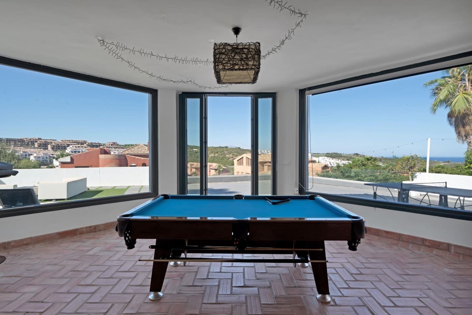 5 camera da letto Villa in vendita in La Alcaidesa con piscina garage - 759.000 € (Rif: 9046240)