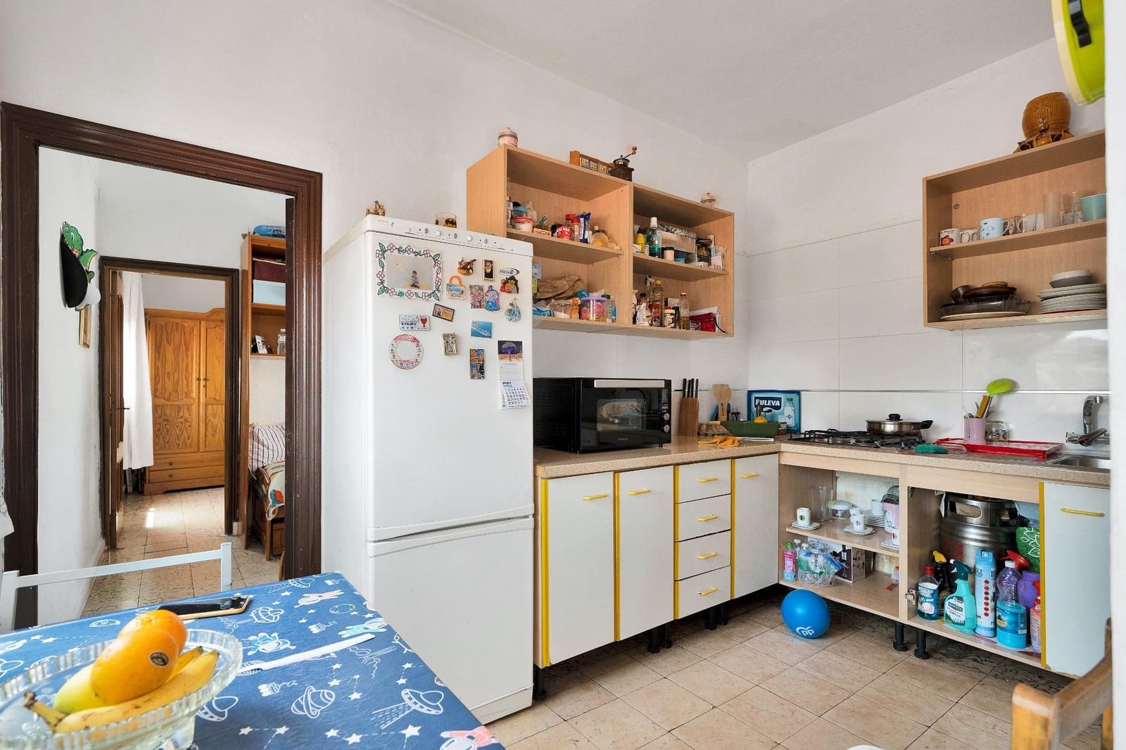 5 makuuhuone Huvila myytävänä paikassa La Linea de la Concepcion mukana 
autotalli - 425 000 € (Ref: 9046243)