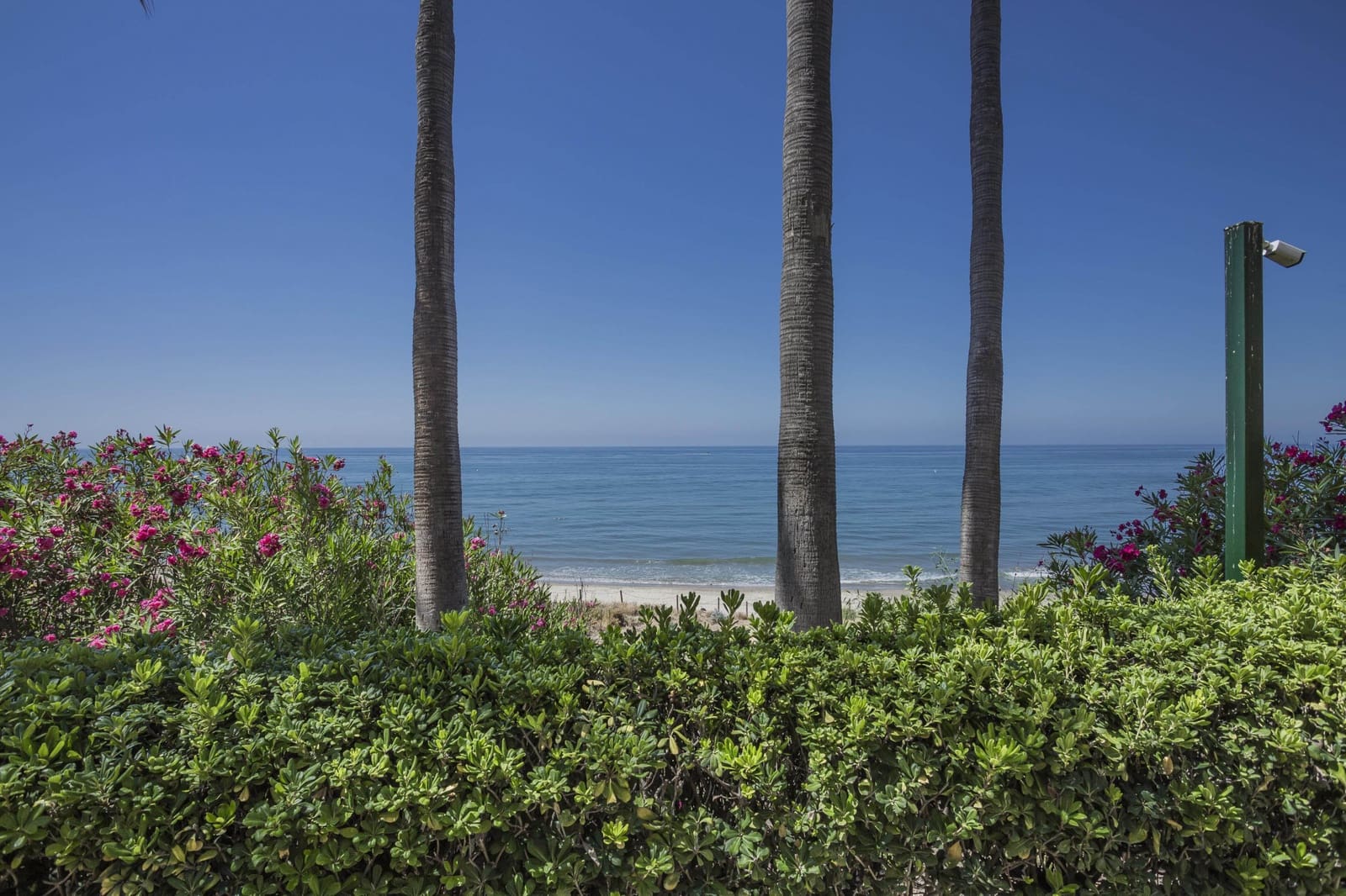 6 soveværelse Lejlighed til leje i Marbella med swimmingpool garage - € 9.500 (Ref: 9123800)