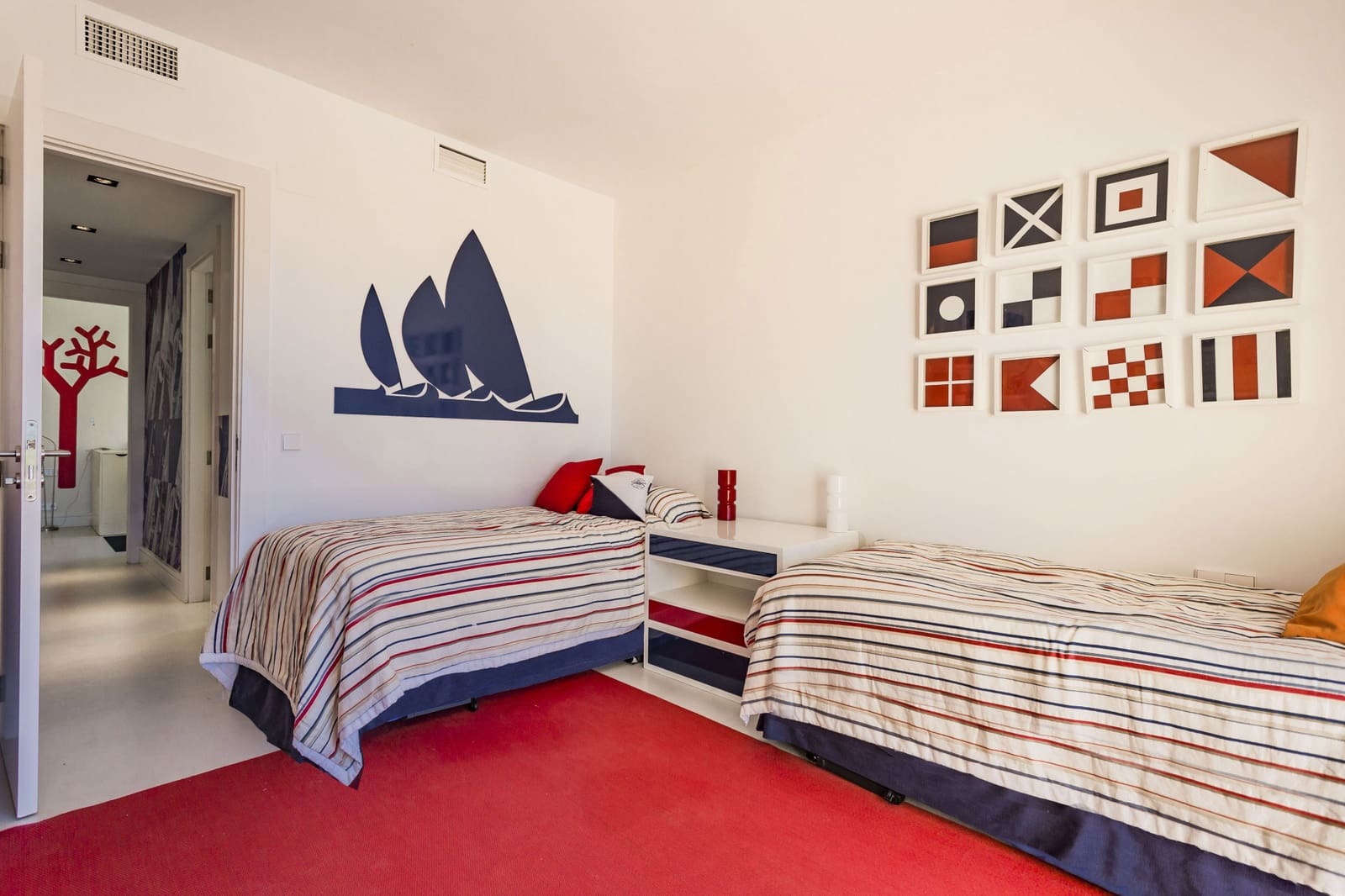 6 soveværelse Lejlighed til leje i Marbella med swimmingpool garage - € 9.500 (Ref: 9123800)