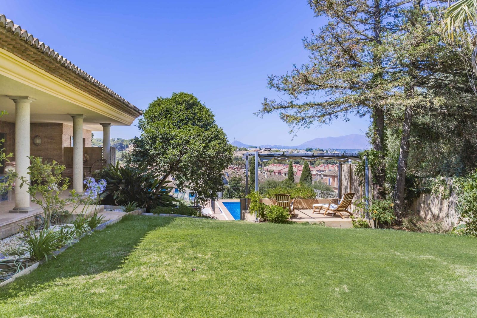 5 soveværelse Villa til salg i Sotogrande med swimmingpool garage - € 1.550.000 (Ref: 9123803)