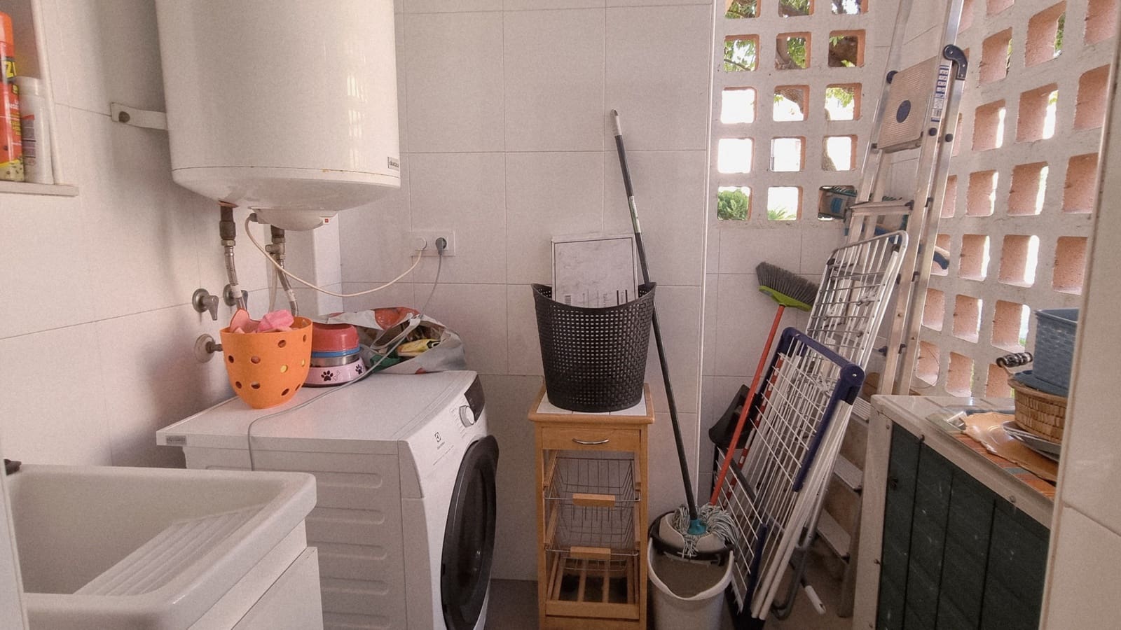 5 sovrum Lägenhet att hyra i Estepona med pool garage - 2 500 € (Ref: 9245603)