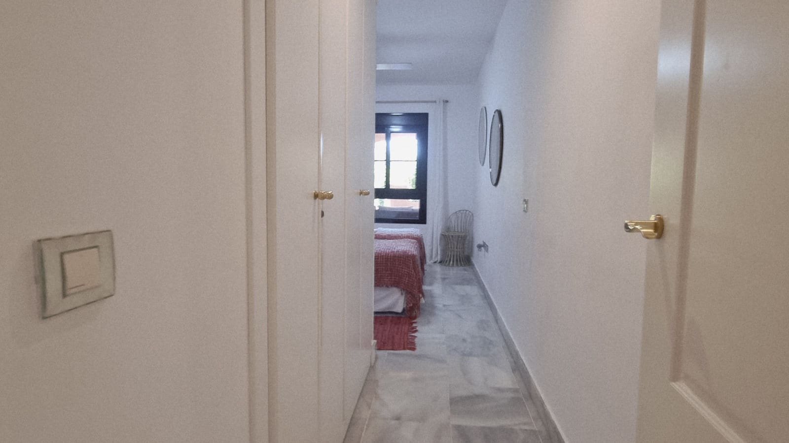 5 sovrum Lägenhet att hyra i Estepona med pool garage - 2 500 € (Ref: 9245603)