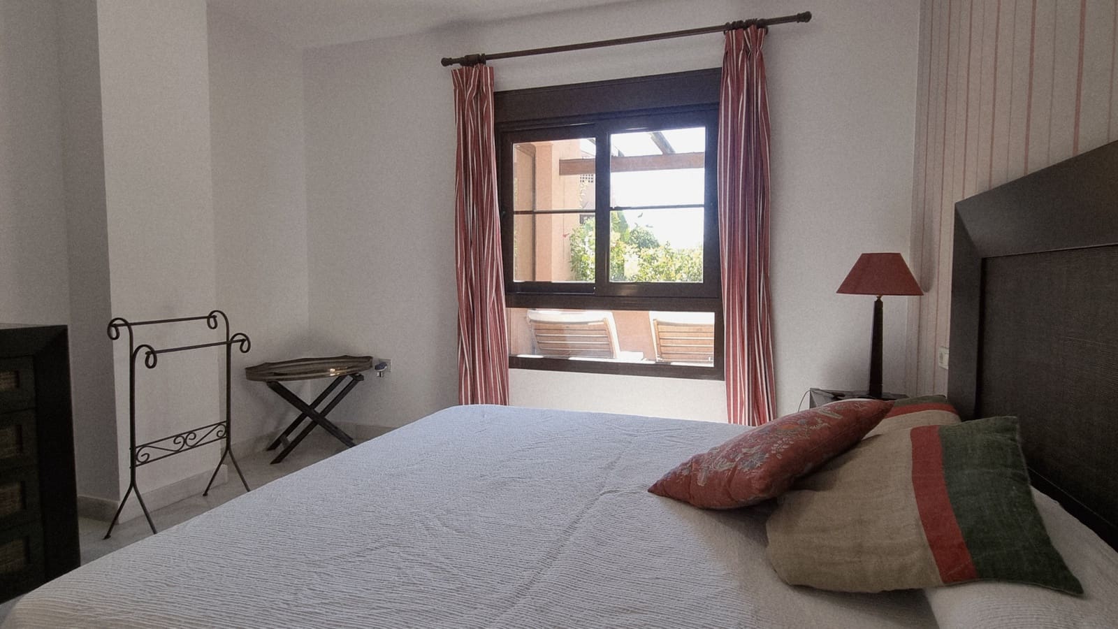 5 sovrum Lägenhet att hyra i Estepona med pool garage - 2 500 € (Ref: 9245603)