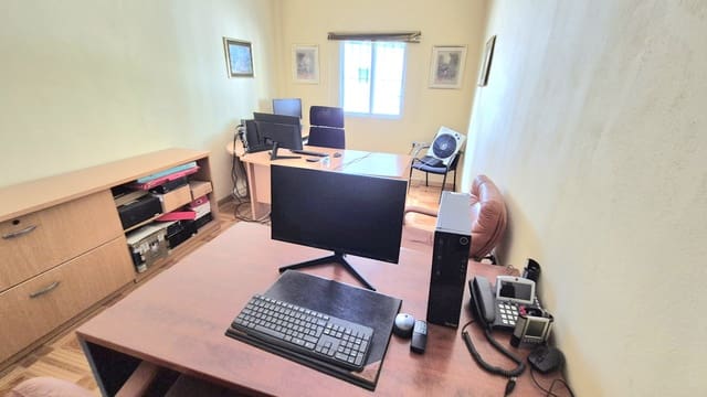 Erhverv til salg i Marbella med garage - € 265.000 (Ref: 9314526)