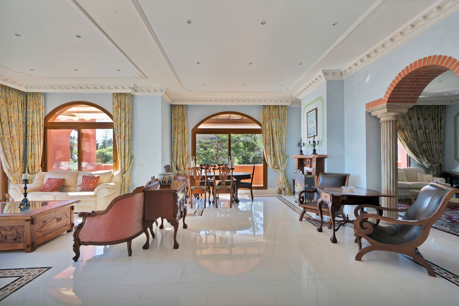 5 soveværelse Lejlighed til salg i Guadalmina med swimmingpool garage - € 2.295.000 (Ref: 9378327)