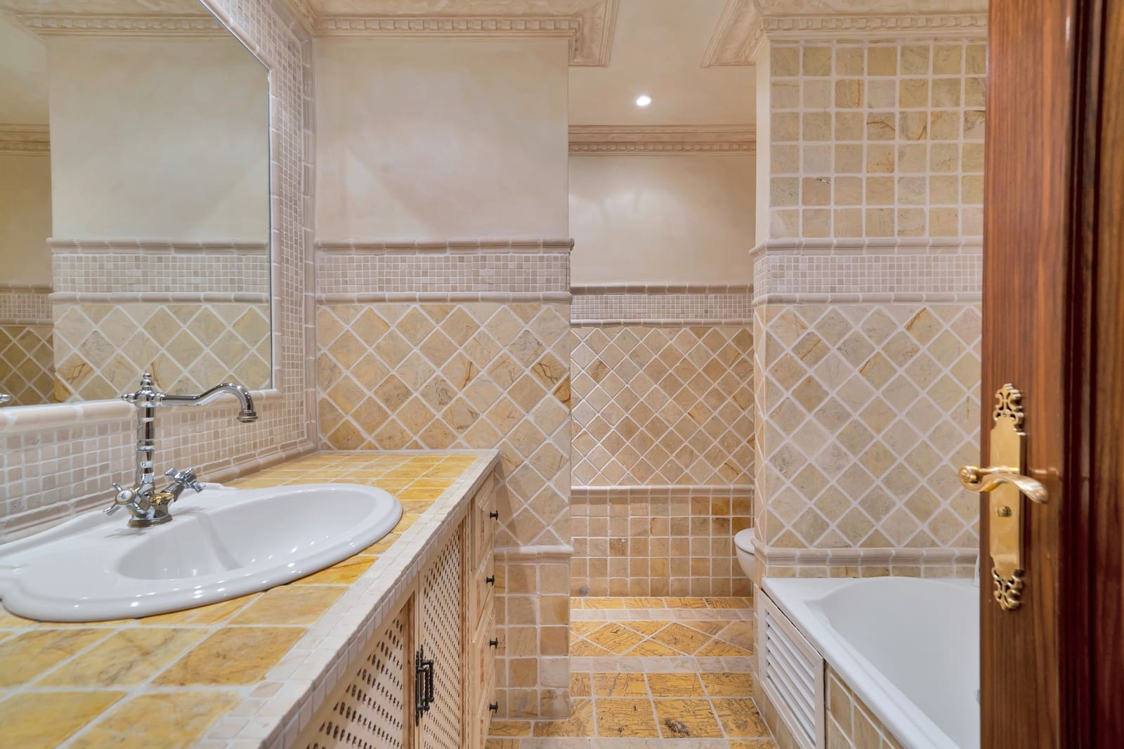 5 soveværelse Lejlighed til salg i Guadalmina med swimmingpool garage - € 2.295.000 (Ref: 9378327)