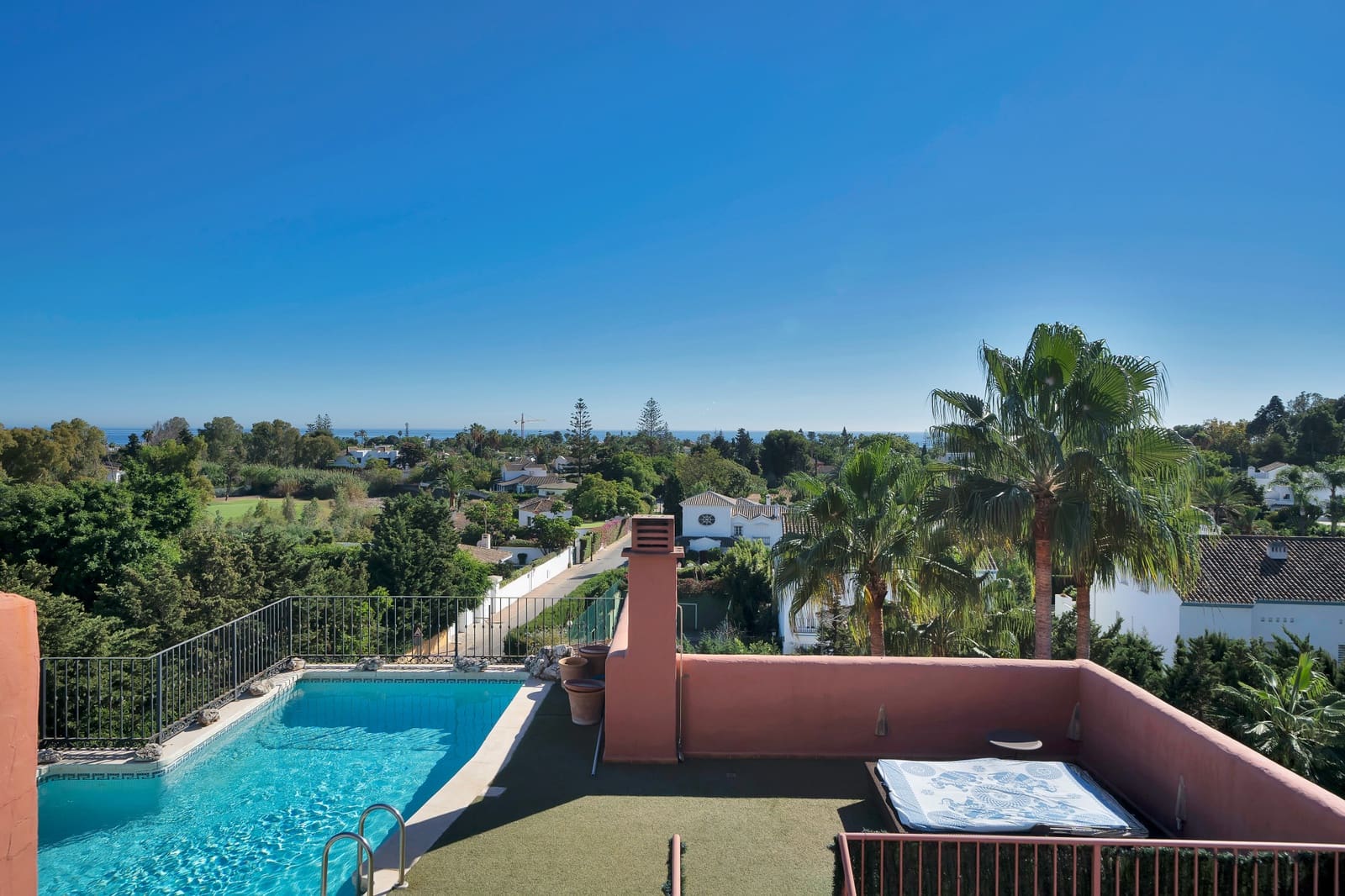 5 soveværelse Lejlighed til salg i Guadalmina med swimmingpool garage - € 2.295.000 (Ref: 9378327)