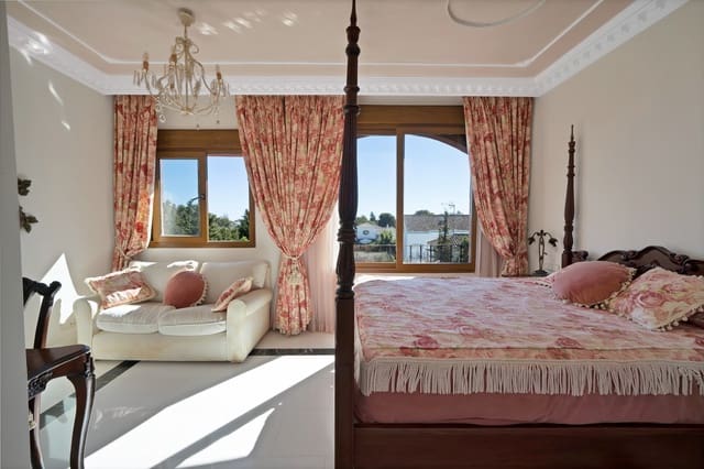 5 sovrum Lägenhet till salu i Guadalmina Baja, Marbella med pool garage - 2 295 000 € (Ref: 9378327)