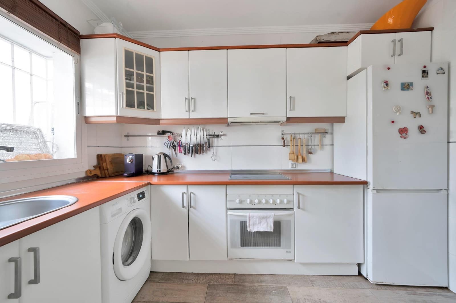 4 sovrum Semi-fristående Villa till salu i Marbella med pool - 840 000 € (Ref: 9379978)