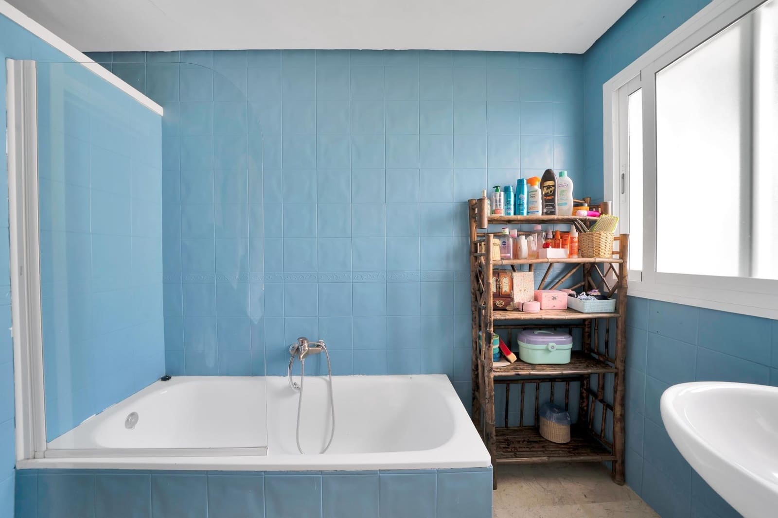 4 sovrum Semi-fristående Villa till salu i Marbella med pool - 840 000 € (Ref: 9379978)