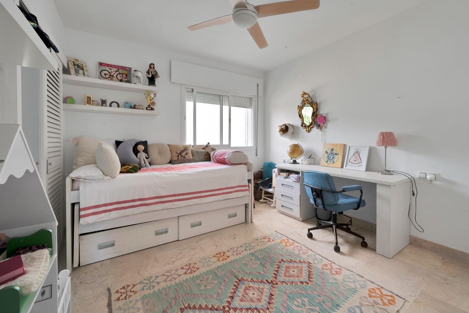 4 sovrum Semi-fristående Villa till salu i Marbella med pool - 840 000 € (Ref: 9379978)