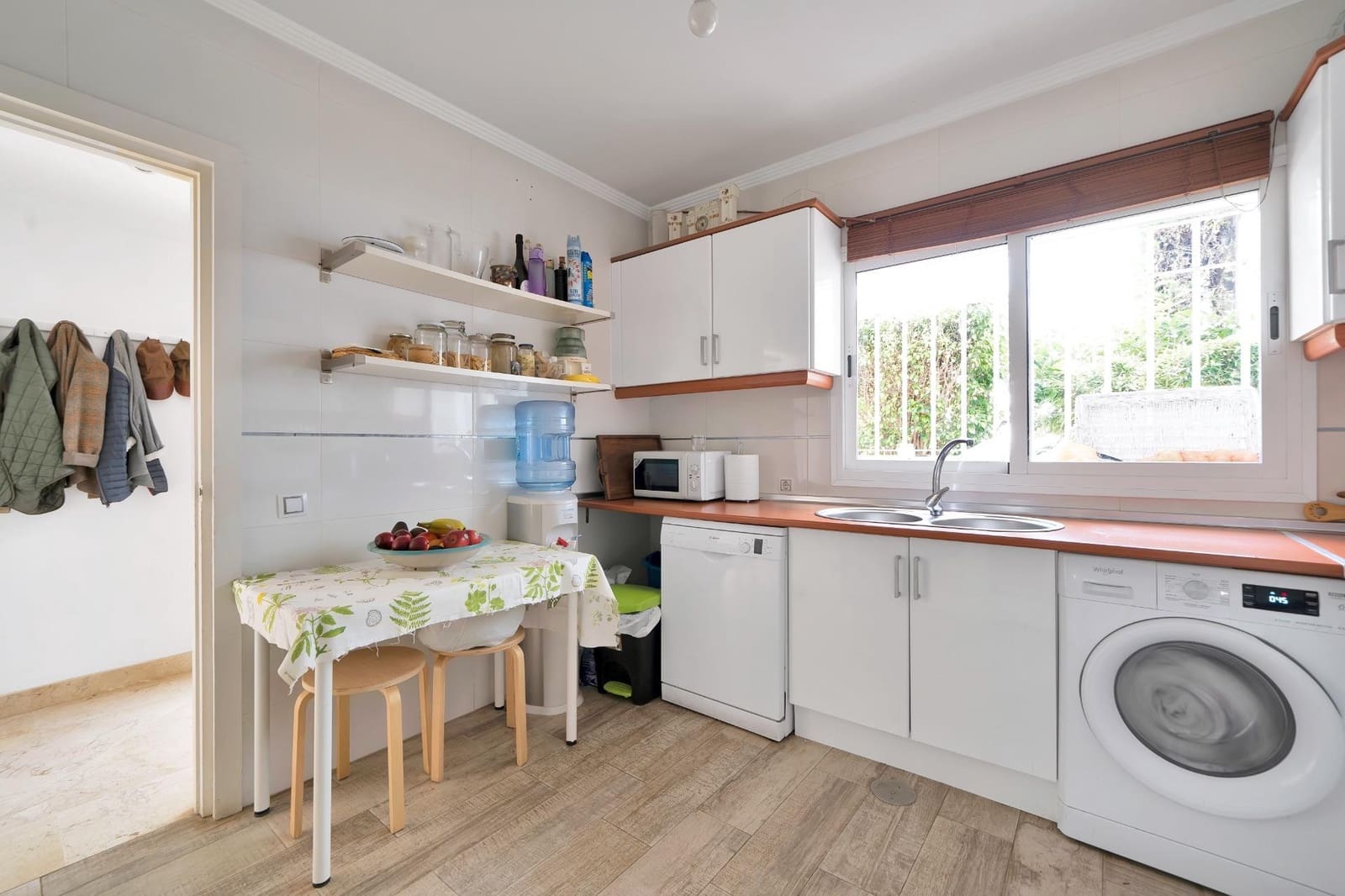 4 sovrum Semi-fristående Villa till salu i Marbella med pool - 840 000 € (Ref: 9379978)