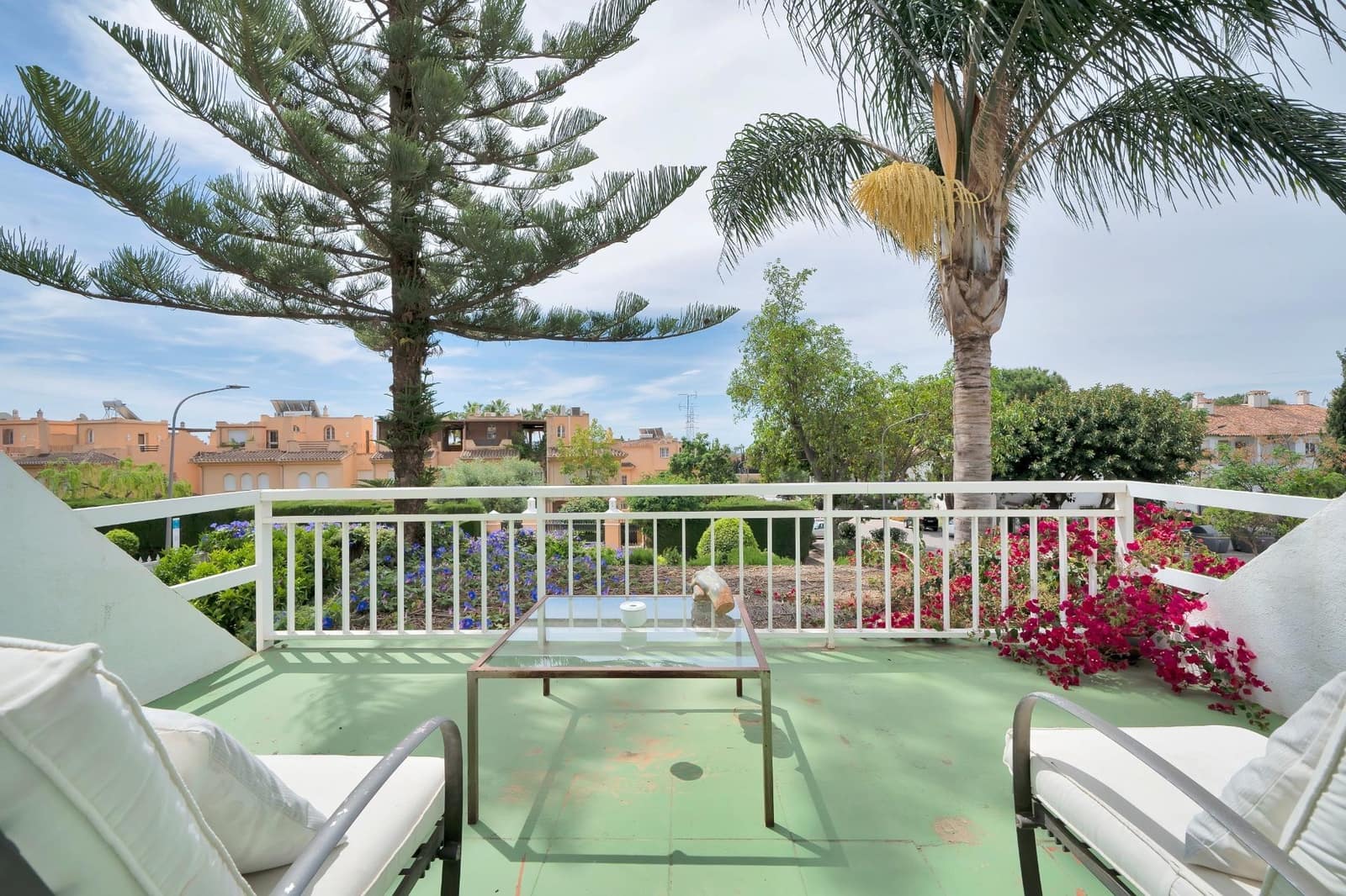 4 sovrum Semi-fristående Villa till salu i Marbella med pool - 840 000 € (Ref: 9379978)