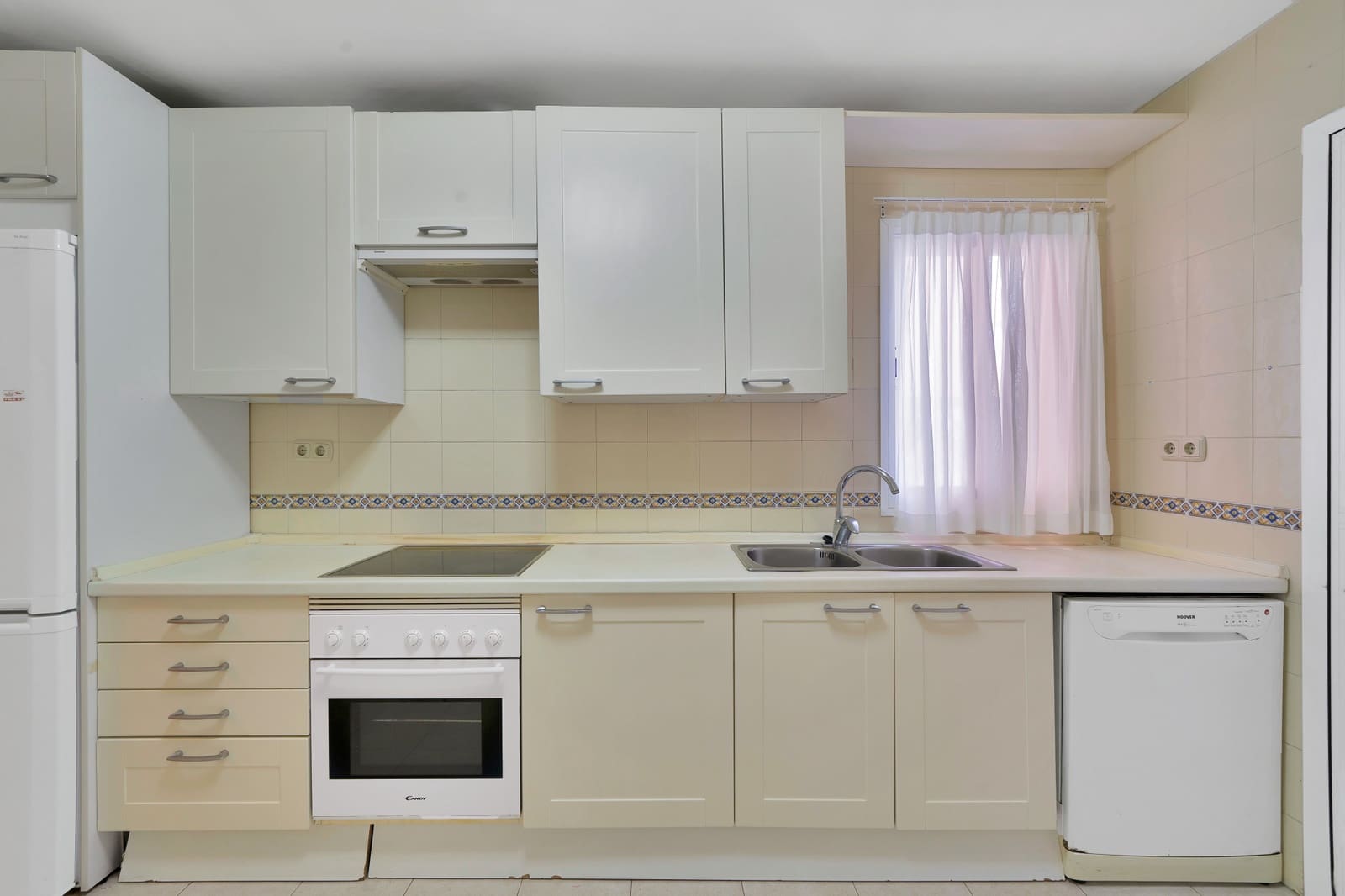 Apartamento de 2 habitaciones en Guadalmina en venta con piscina garaje - 550.000 € (Ref: 9379979)