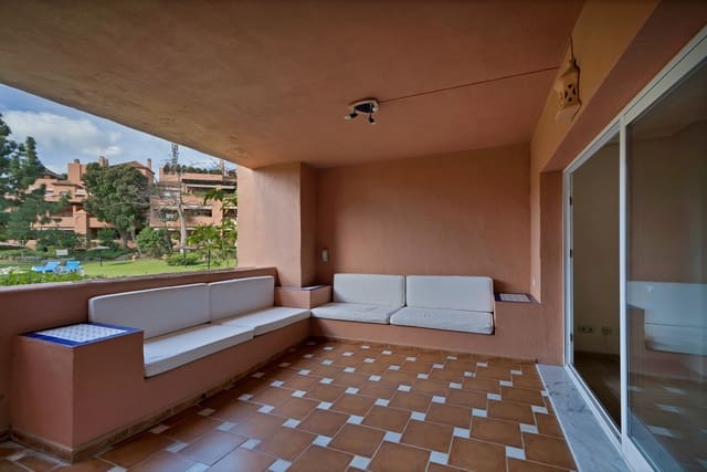 2 quarto Apartamento para venda em Guadalmina Baja, Marbella com piscina garagem - 550 000 € (Ref: 9379979)