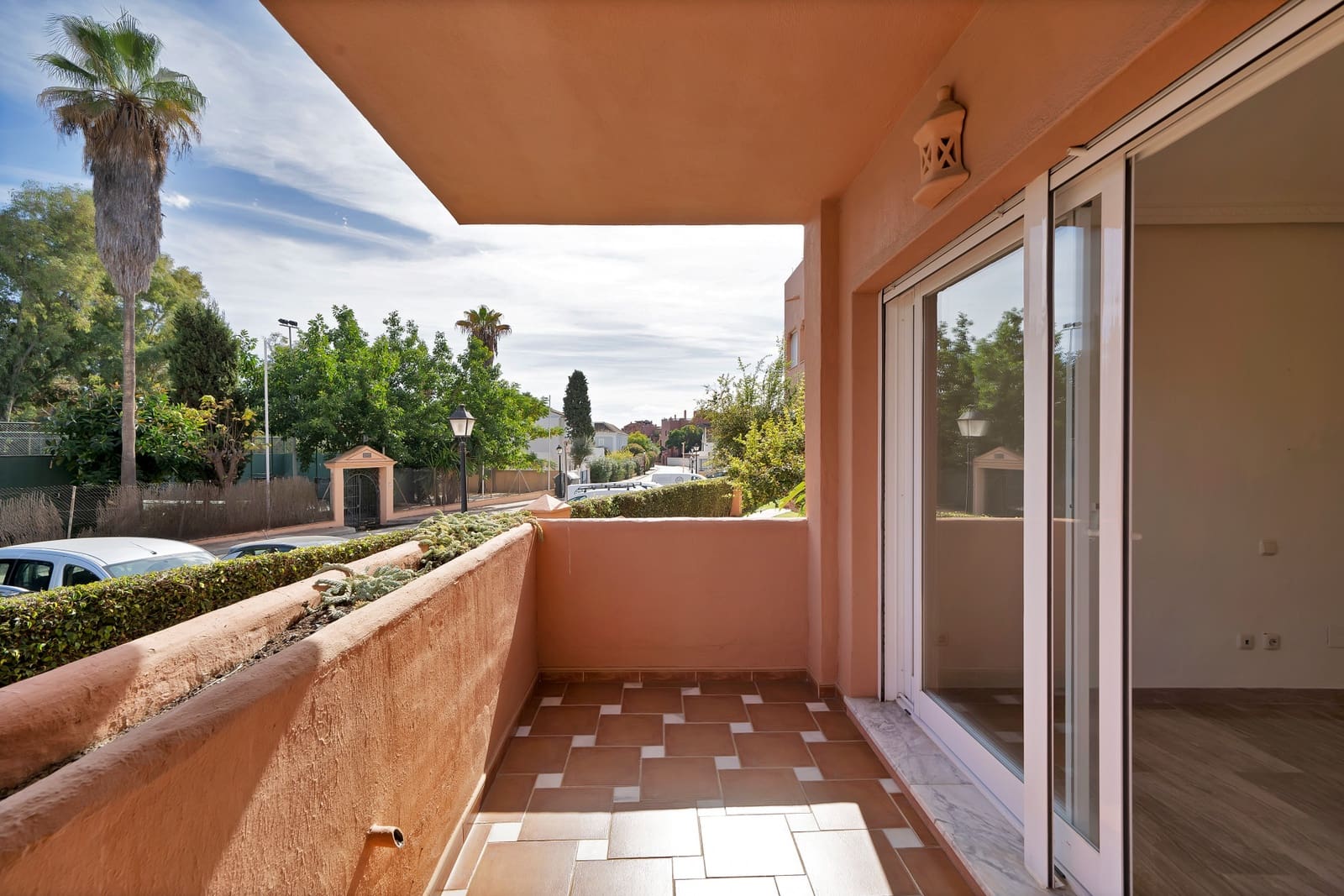 Apartamento de 2 habitaciones en Guadalmina en venta con piscina garaje - 550.000 € (Ref: 9379979)