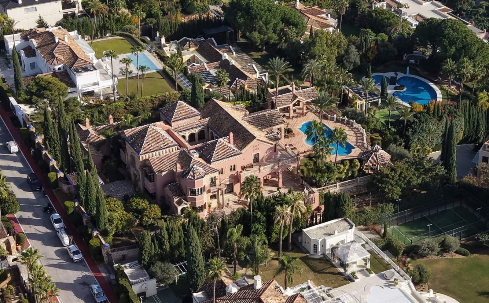 Chalet de 6 habitaciones en Marbella en venta con piscina garaje - 15.000.000 € (Ref: 9452491)