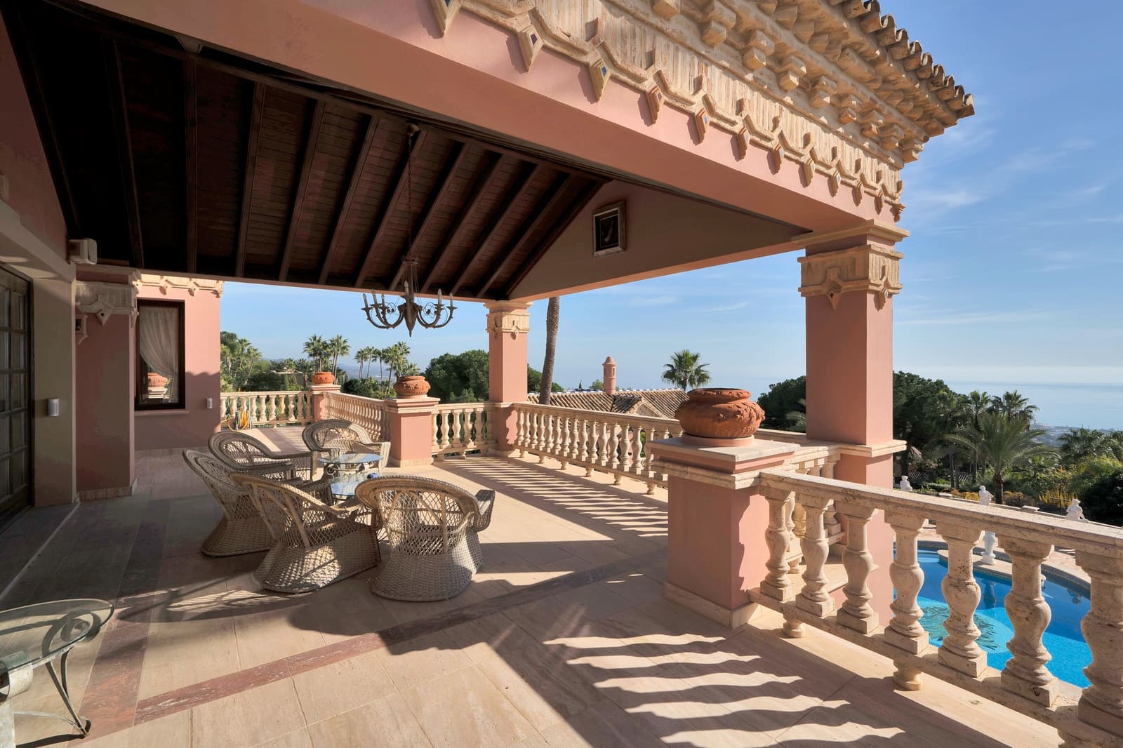 Chalet de 6 habitaciones en Marbella en venta con piscina garaje - 15.000.000 € (Ref: 9452491)