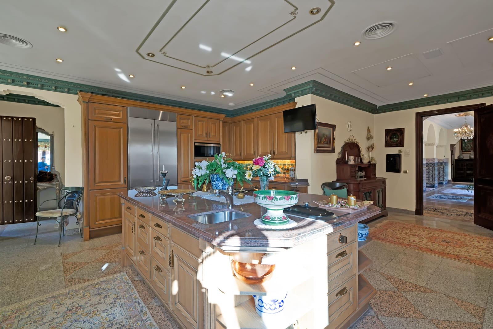 Chalet de 6 habitaciones en Marbella en venta con piscina garaje - 15.000.000 € (Ref: 9452491)