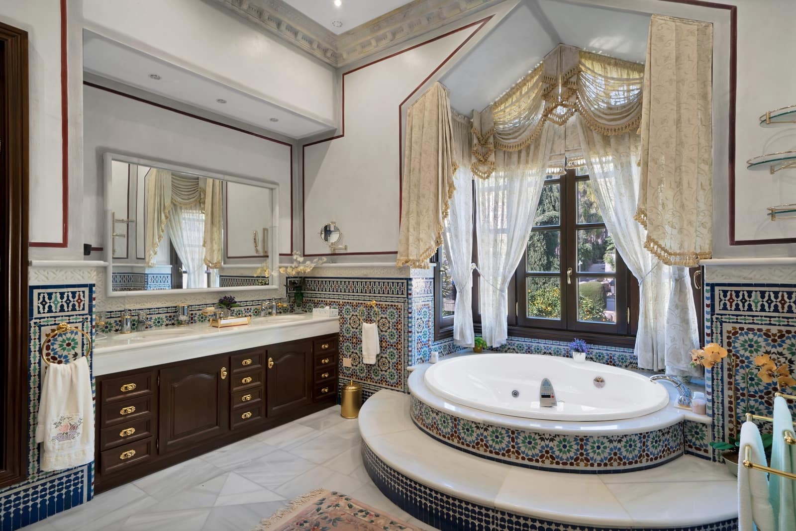 Chalet de 6 habitaciones en Marbella en venta con piscina garaje - 15.000.000 € (Ref: 9452491)