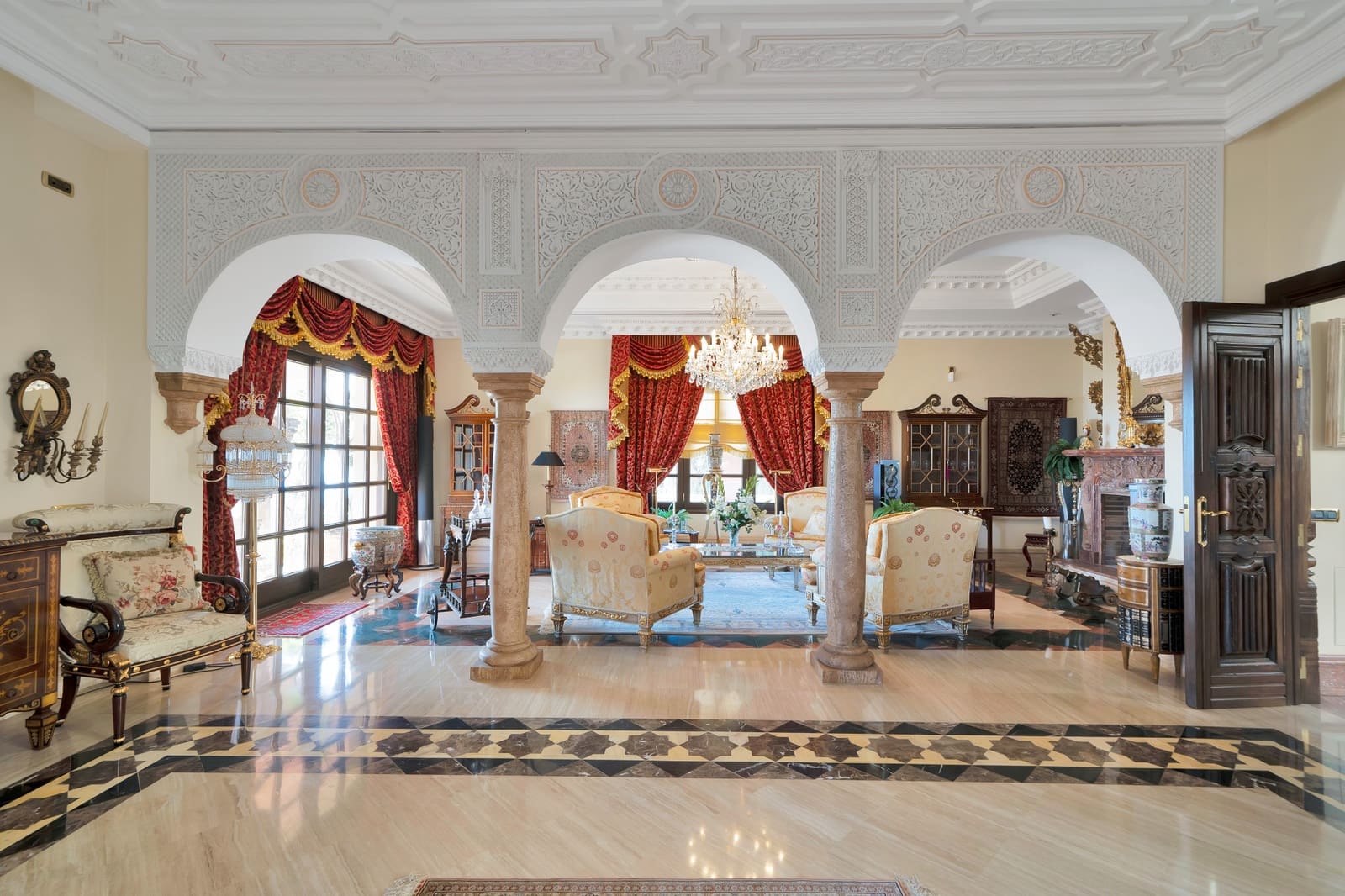 Chalet de 6 habitaciones en Marbella en venta con piscina garaje - 15.000.000 € (Ref: 9452491)