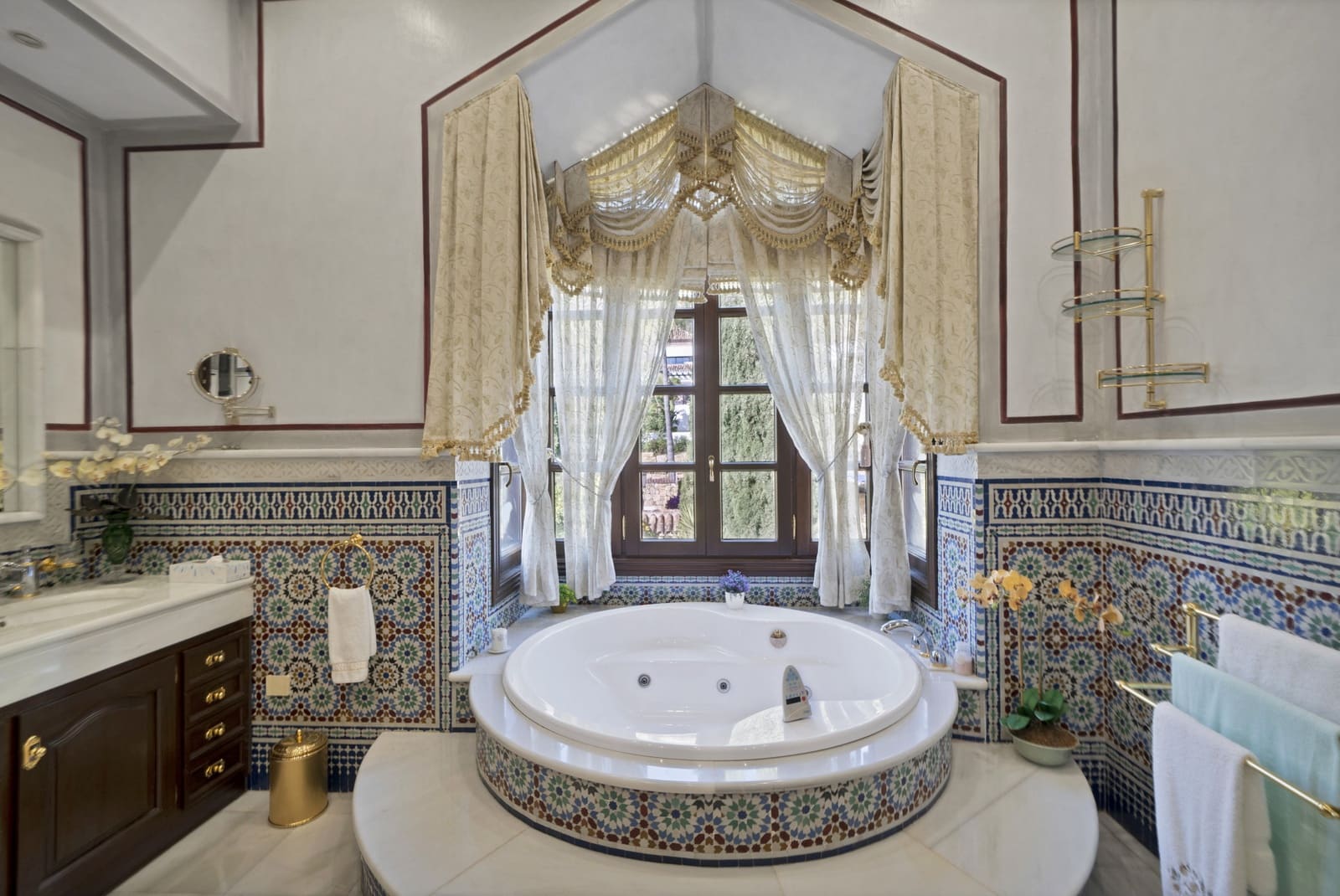 Chalet de 6 habitaciones en Marbella en venta con piscina garaje - 15.000.000 € (Ref: 9452491)