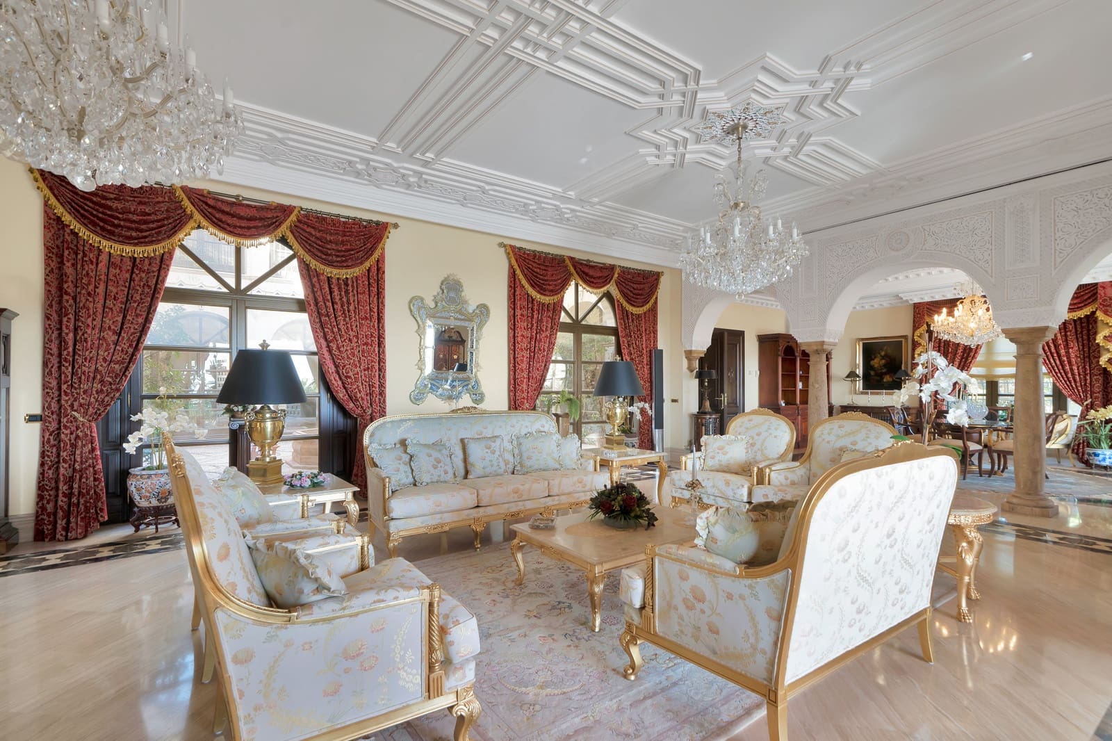 Chalet de 6 habitaciones en Marbella en venta con piscina garaje - 15.000.000 € (Ref: 9452491)