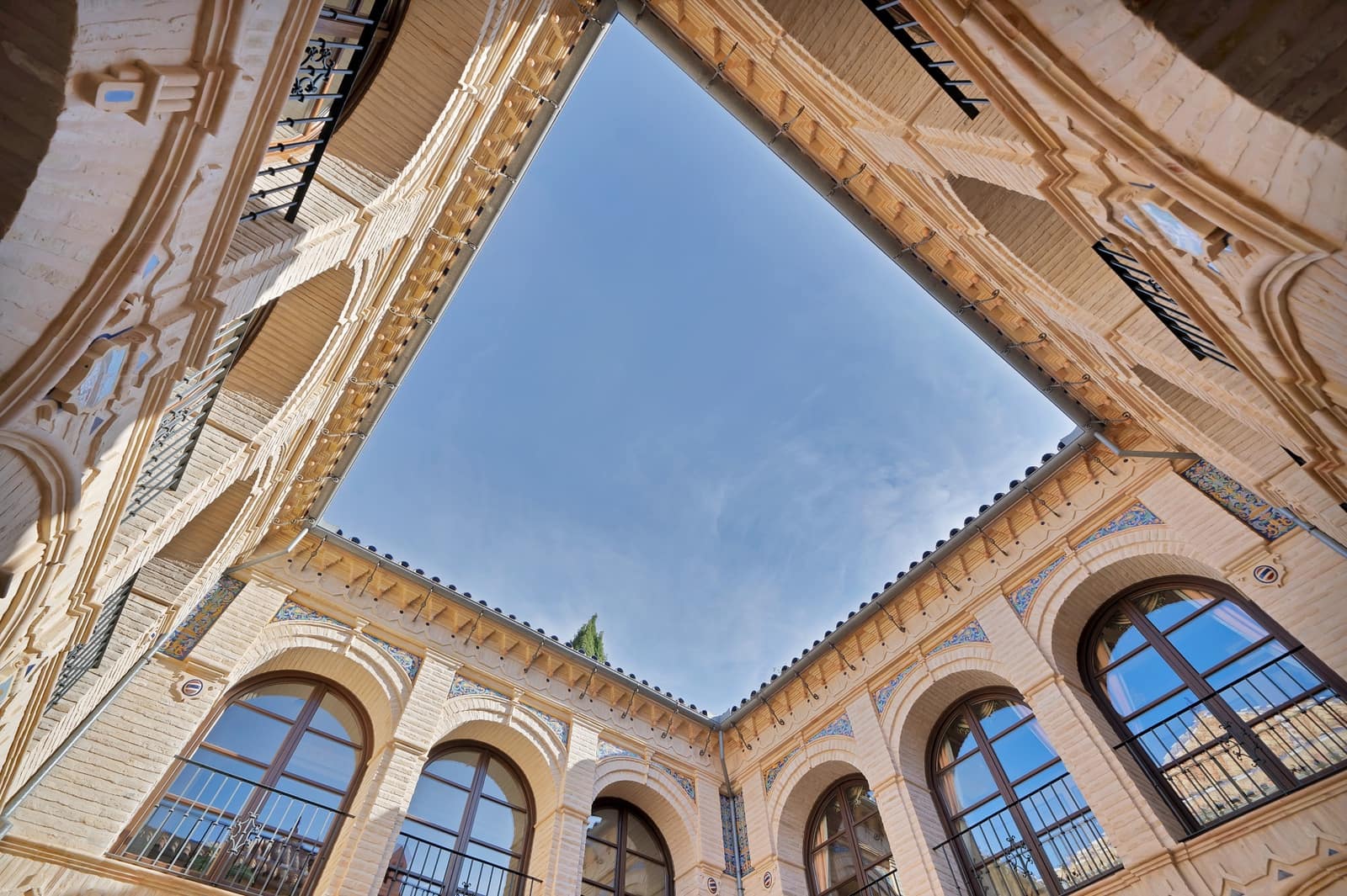 Chalet de 6 habitaciones en Marbella en venta con piscina garaje - 15.000.000 € (Ref: 9452491)