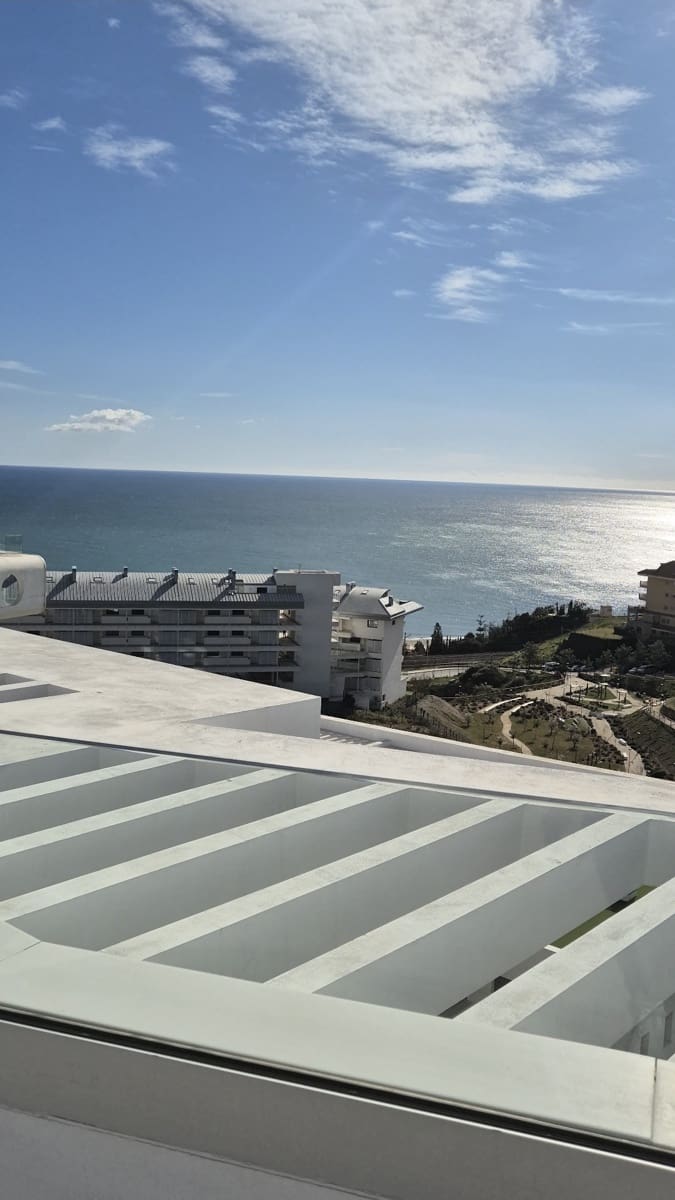 2 soveværelse Penthouse til salg i Mijas Costa med swimmingpool garage - € 881.000 (Ref: 9580330)