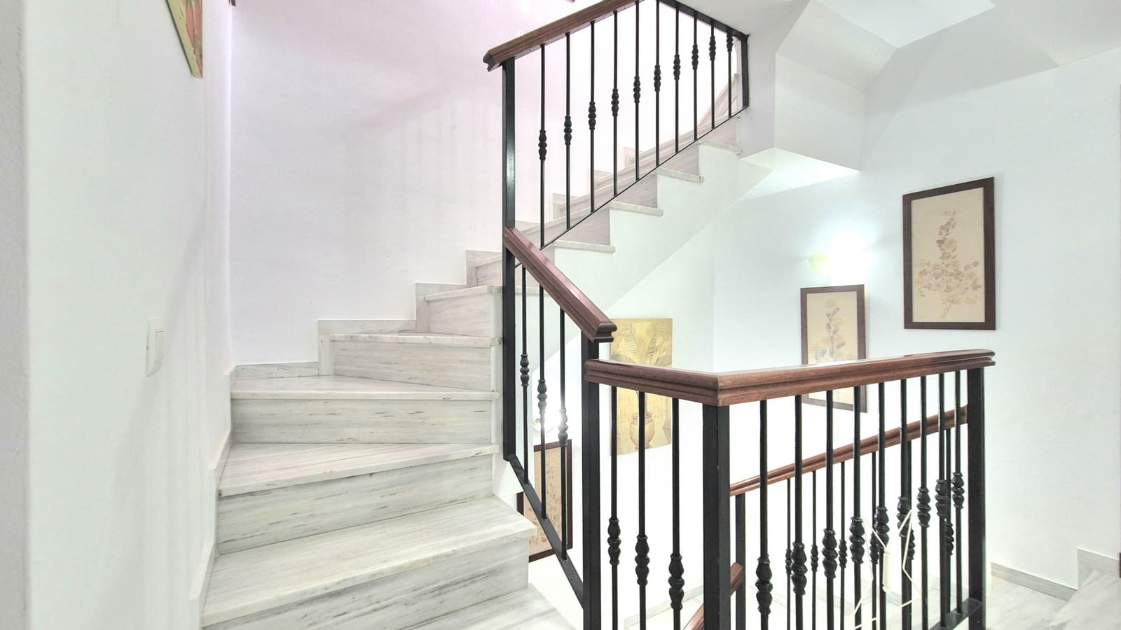 3 quarto Casa em Banda para venda em Alhaurin Golf com piscina garagem - 470 000 € (Ref: 9639783)