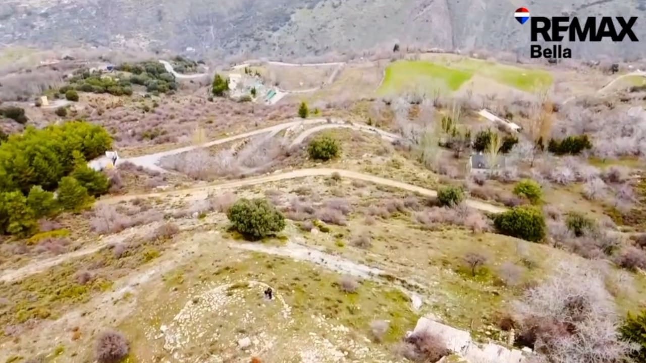 Terrain à Bâtir à vendre à Guejar Sierra - 890 000 € (Ref: 9665335)