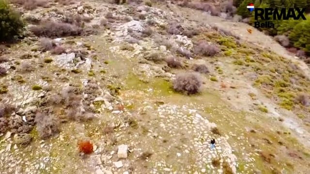 Działka budowlana na sprzedaż w Güéjar Sierra - 890 000 € (Ref: 9665335)