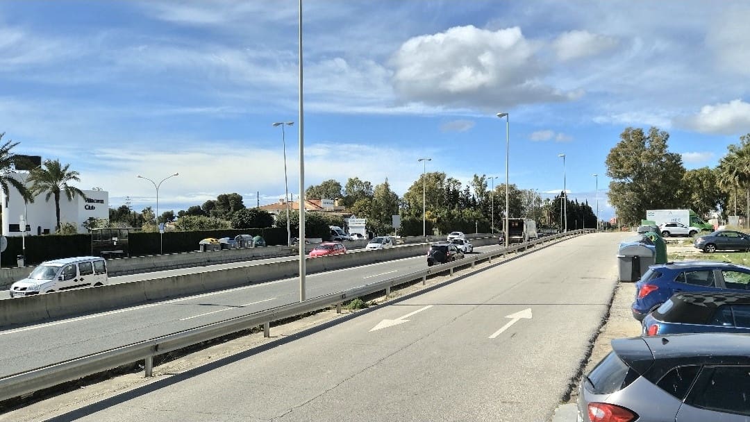 Terrain à Bâtir à vendre à New Golden Mile - 950 000 € (Ref: 9669255)