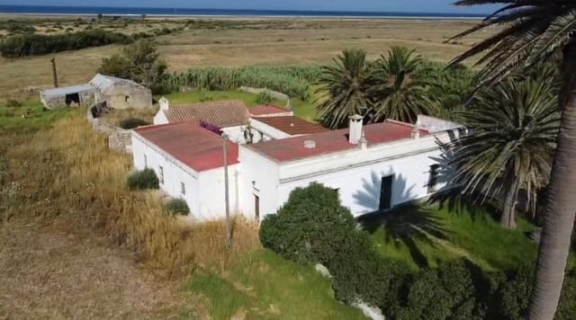 5 sypialnia Finka/Dom wiejski na sprzedaż w Tarifa z basenem garażem - 2 990 000 € (Ref: 9771892)