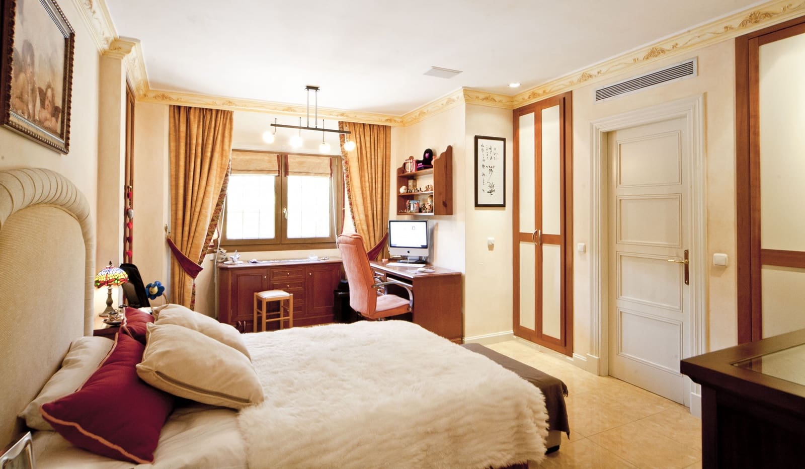 6 soveværelse Villa til salg i Nueva Andalucia med swimmingpool garage - € 7.500.000 (Ref: 9795540)