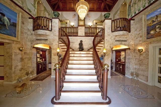 6 soveværelse Villa til salg i Nueva Andalucia, Marbella med swimmingpool garage - € 7.500.000 (Ref: 9795540)