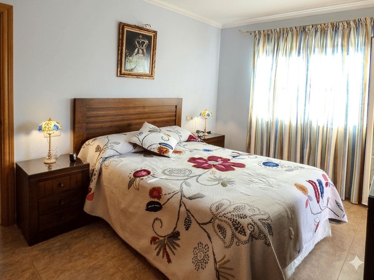1 Zimmer Apartment zu vermieten in Estepona mit Garage - 1.100 € (Ref: 9819250)