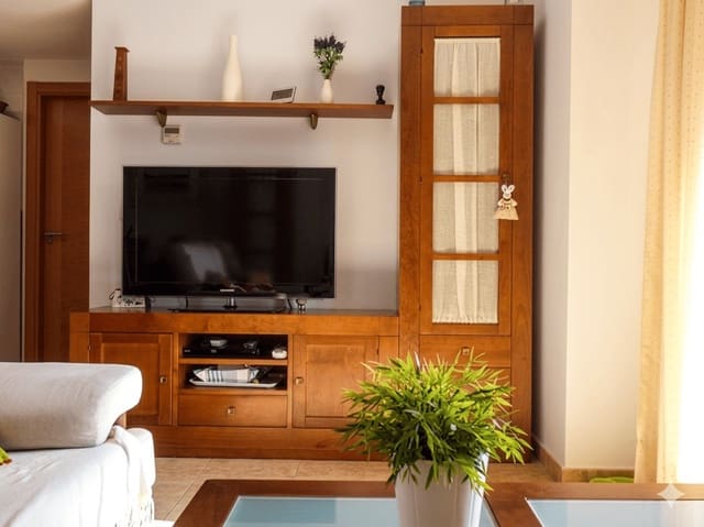 1 Zimmer Apartment zu vermieten in Estepona mit Garage - 1.100 € (Ref: 9819250)