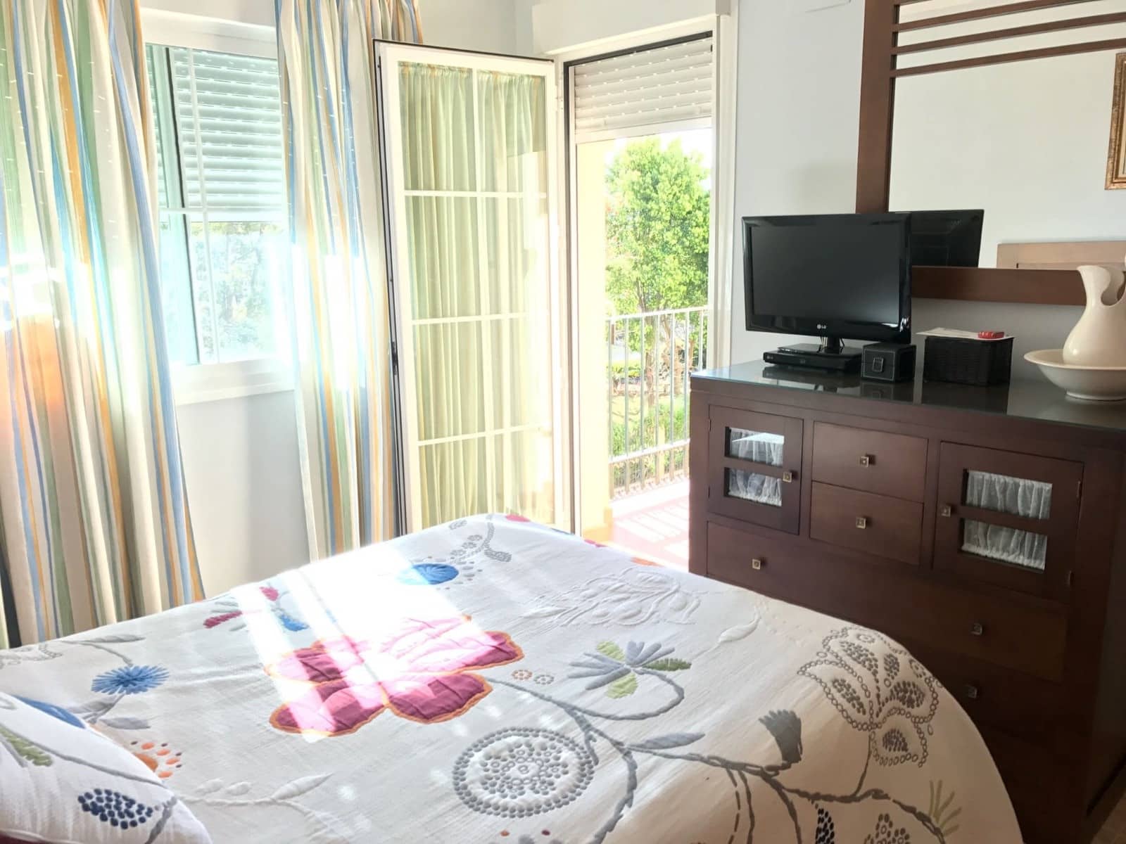 1 Zimmer Apartment zu vermieten in Estepona mit Garage - 1.100 € (Ref: 9819250)