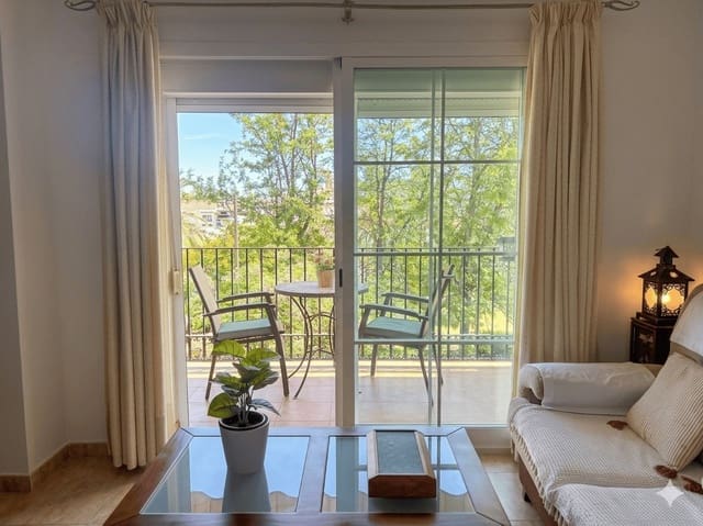 Apartamento de 1 habitación en Estepona en alquiler con garaje - 3.800 € (Ref: 9819250)