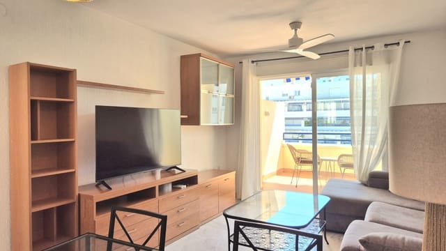 2 quarto Penthouse para arrendar em Marbella com piscina garagem - 1 850 € (Ref: 9911872)