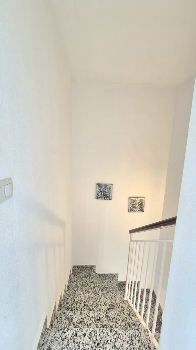 2 quarto Penthouse para arrendar em Marbella com piscina garagem - 1 850 € (Ref: 9911872)