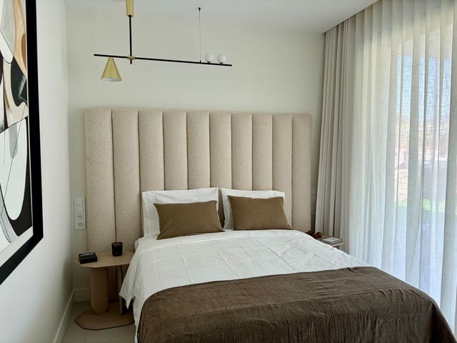 4 soveværelse Lejlighed til salg i Estepona med swimmingpool garage - € 1.145.000 (Ref: 9954581)