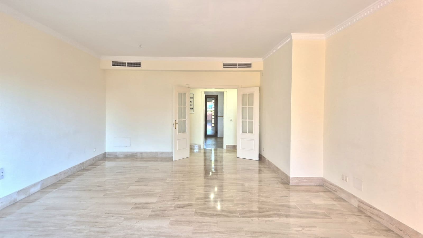 3 slaapkamer Penthouse te koop in Atalaya-Isdabe met zwembad garage - € 1.550.000 (Ref: 9956360)