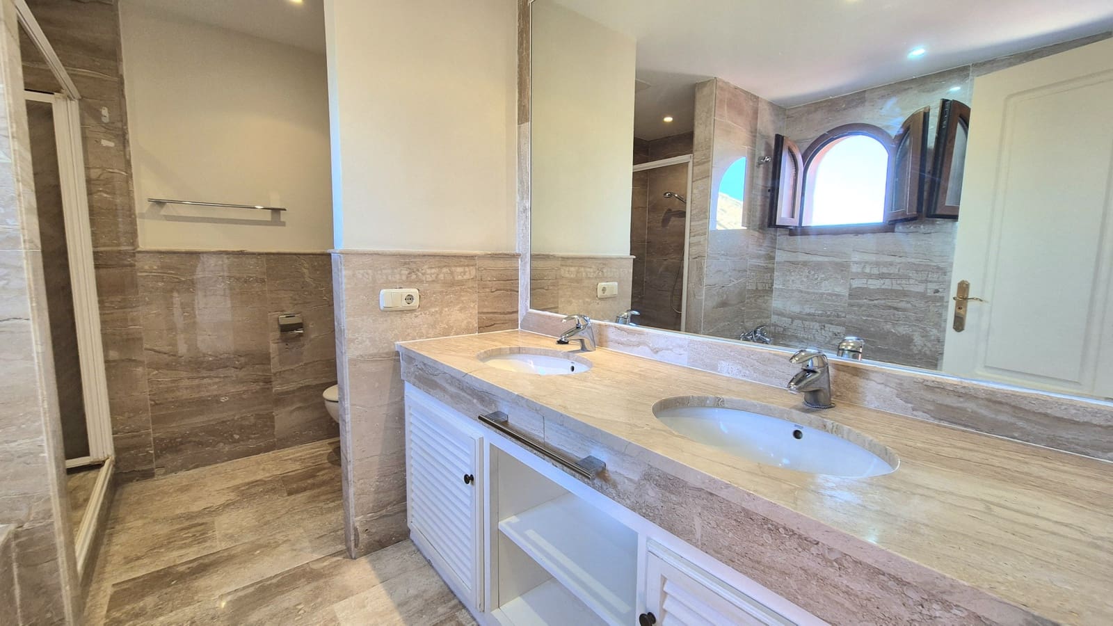 3 slaapkamer Penthouse te koop in Atalaya-Isdabe met zwembad garage - € 1.550.000 (Ref: 9956360)