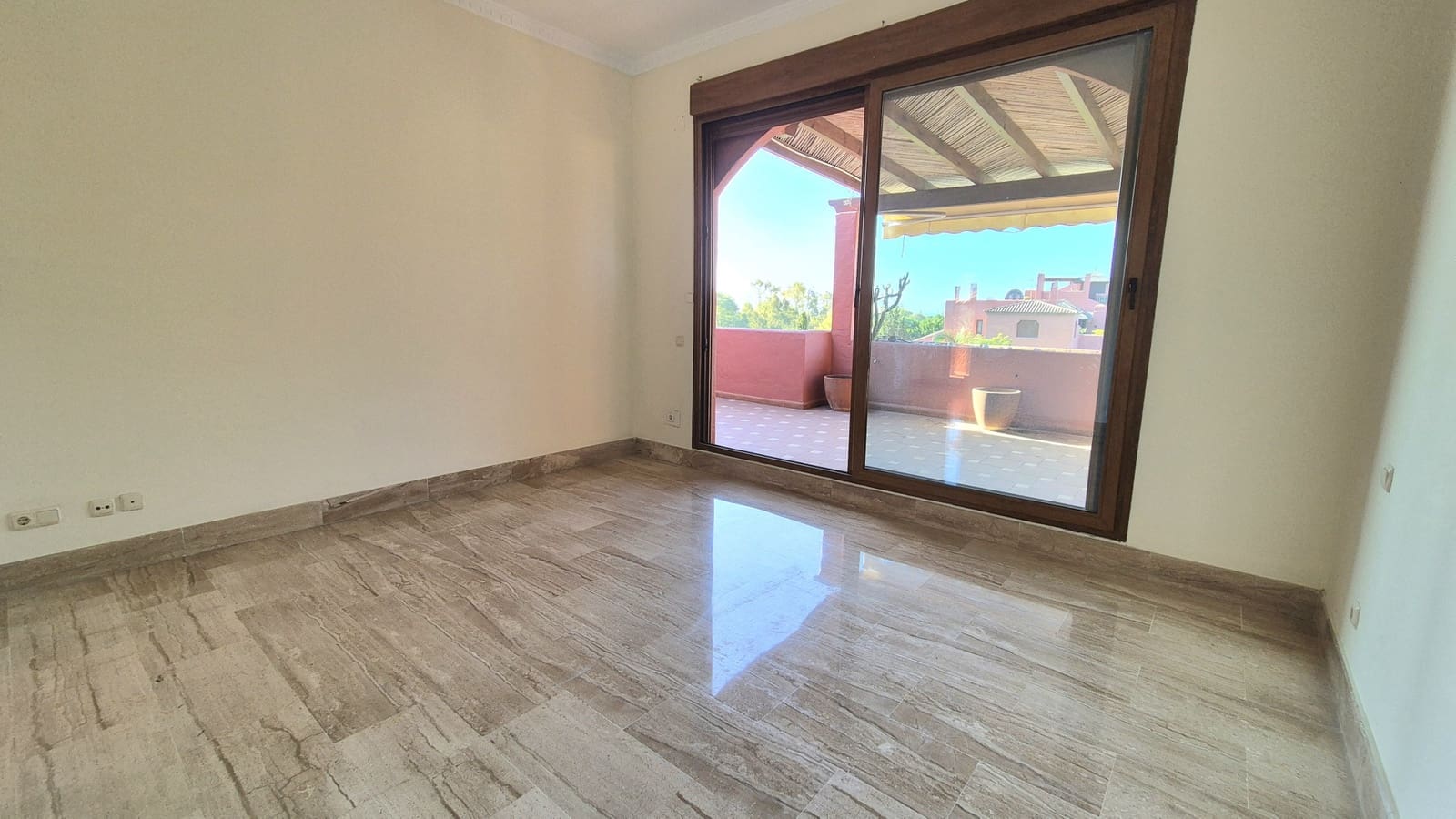 3 slaapkamer Penthouse te koop in Atalaya-Isdabe met zwembad garage - € 1.550.000 (Ref: 9956360)
