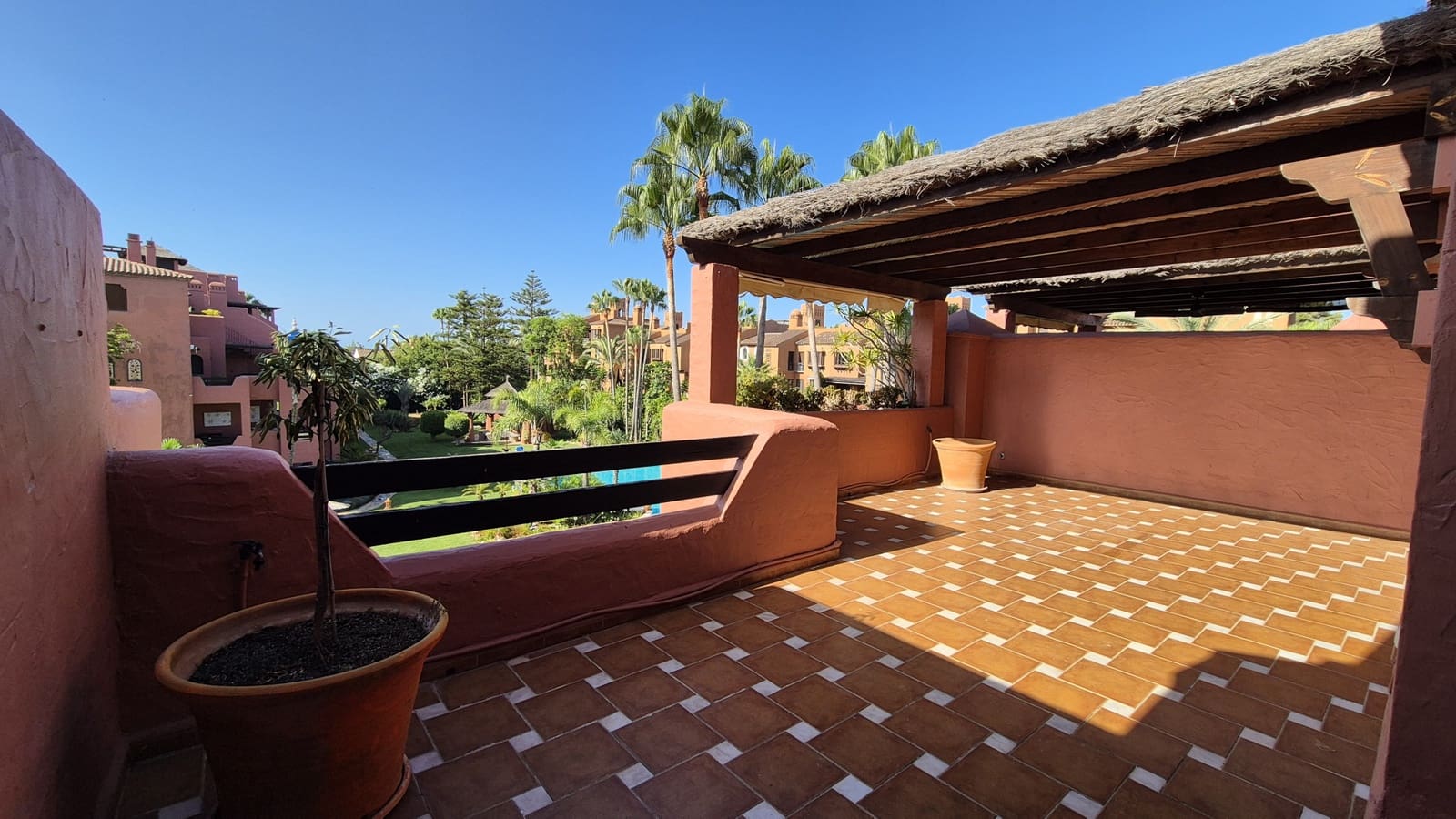 3 slaapkamer Penthouse te koop in Atalaya-Isdabe met zwembad garage - € 1.550.000 (Ref: 9956360)