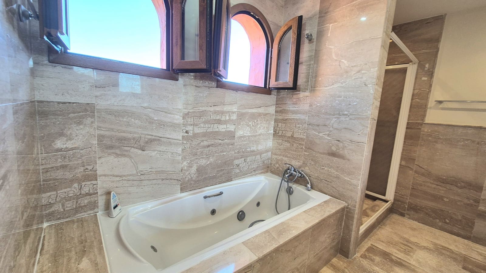 3 slaapkamer Penthouse te koop in Atalaya-Isdabe met zwembad garage - € 1.550.000 (Ref: 9956360)